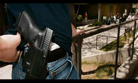 Texas aplica la ley que permite el porte libre de armas 